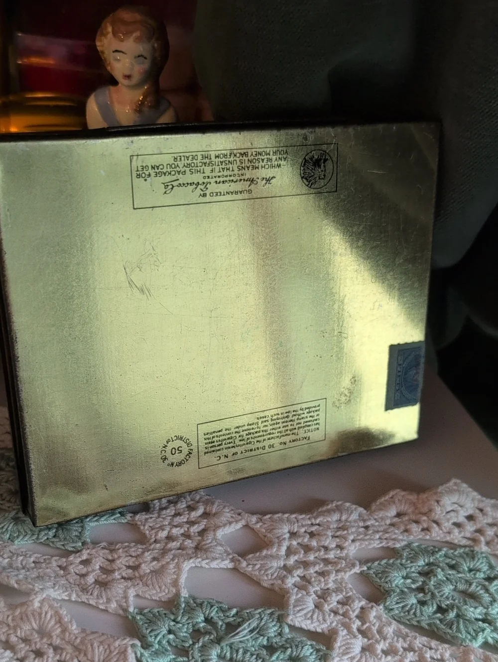 Lucky Strike Cigarette Tin Vintage Antique Smoking Collector Box Beautiful Tin